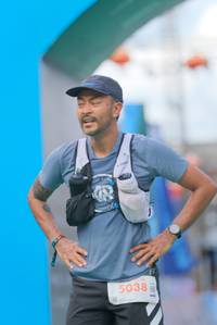 BIB: 5038
                            <button type="button" onclick="openModal(21762941)" class="btn btn-primary btn-sm float-right btn-popup" data-toggle="modal" data-target=".modal-high-quality">
                        <i class="fas fa-shopping-cart"></i> Add to Cart
                    </button>
                                            <button type="button" onclick="isThisMe(21762941, true)" class="btn btn-success btn-sm float-right btn-popup btn-isme hidden" data-toggle="tooltip" data-placement="bottom" title="นี่คือรูปของคุณใช่ไหม คลิกที่นี่เพื่อเอาเข้าอัลบั้ม">
                        <i class="fas fa-plus"></i> Add to album
                    </button>
                    <button type="button" onclick="isThisMe(21762941, false)" class="btn btn-warning btn-sm float-right btn-popup btn-isnotme hidden">
                        <i class="fas fa-ban"></i> Remove from album
                    </button>